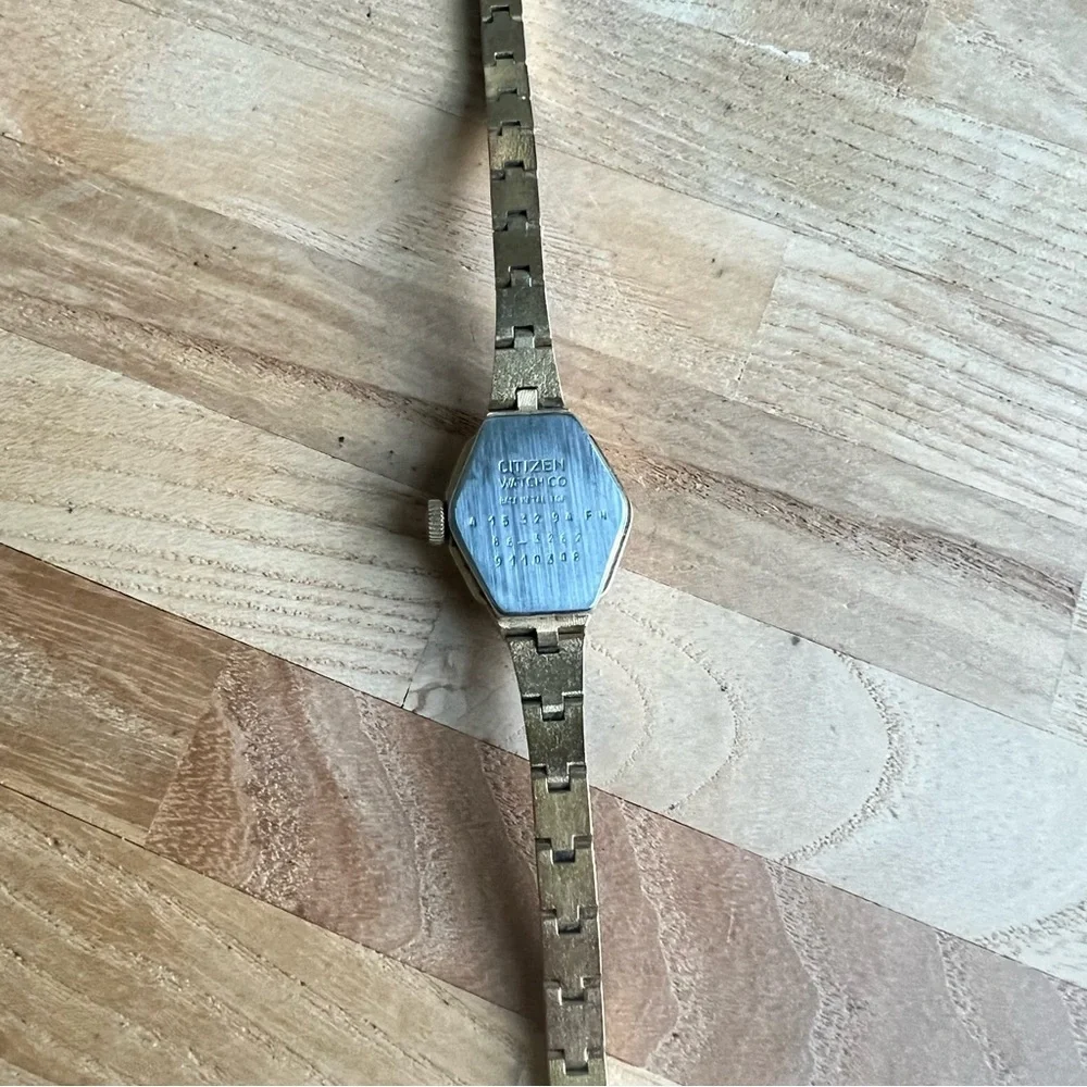 Vintage citizen ladies hexagonal gold tone winding mechanical dress watch